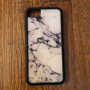 iPhone 6/7/8 Wildflower case.